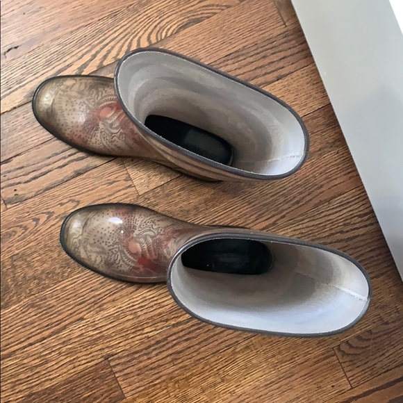 Authentic Burberry rubber rain boots size 39 - Picture 3 of 6